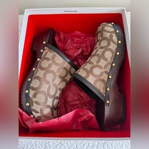 NWB Coach Y2K Joy Brown Signature C Canvas Wooden Clogs Size 7